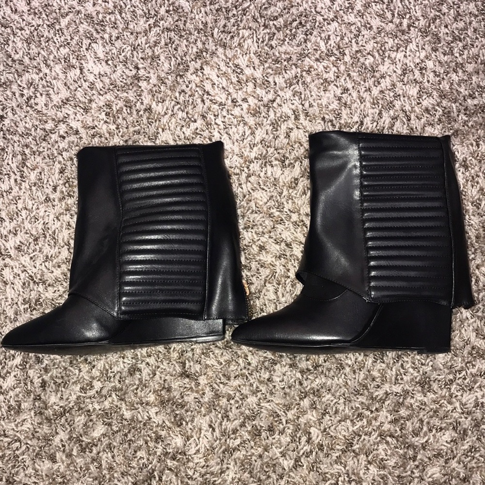 Black Akira Wedge Boots